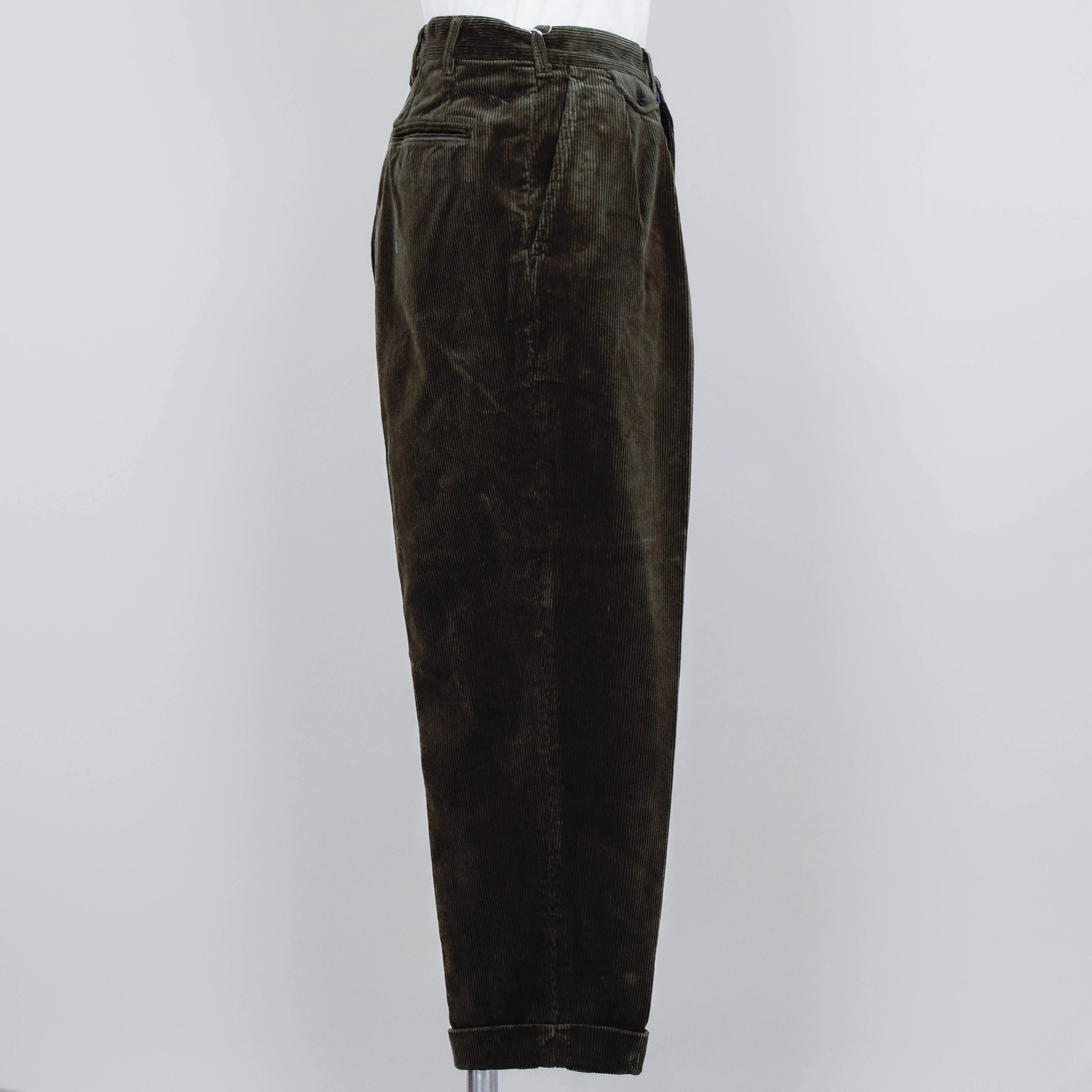 Beams Plus 2 Pleats Corduroy - Dark Green - Image 2