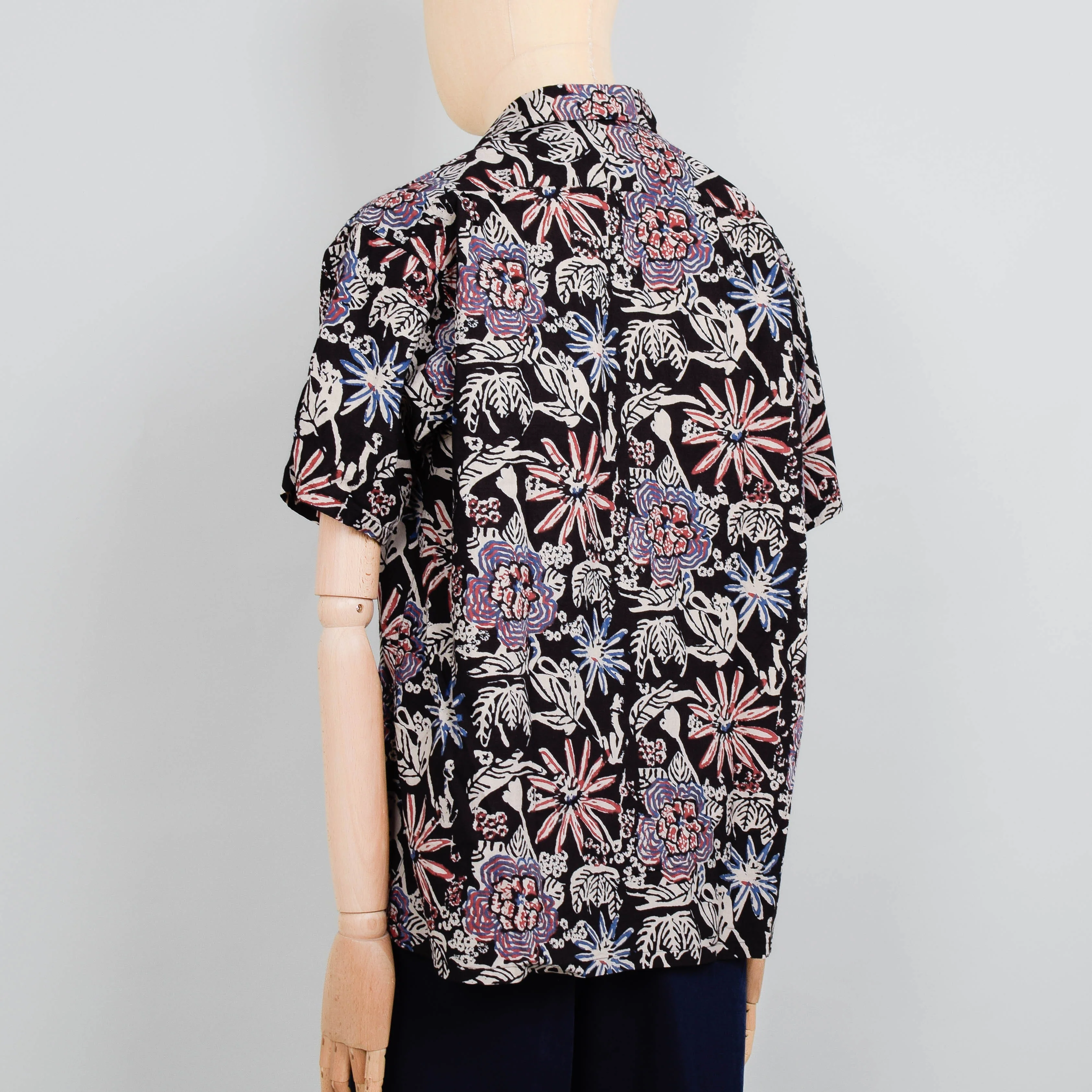 Beams Plus Open Collar Block Print - Black - Image 3