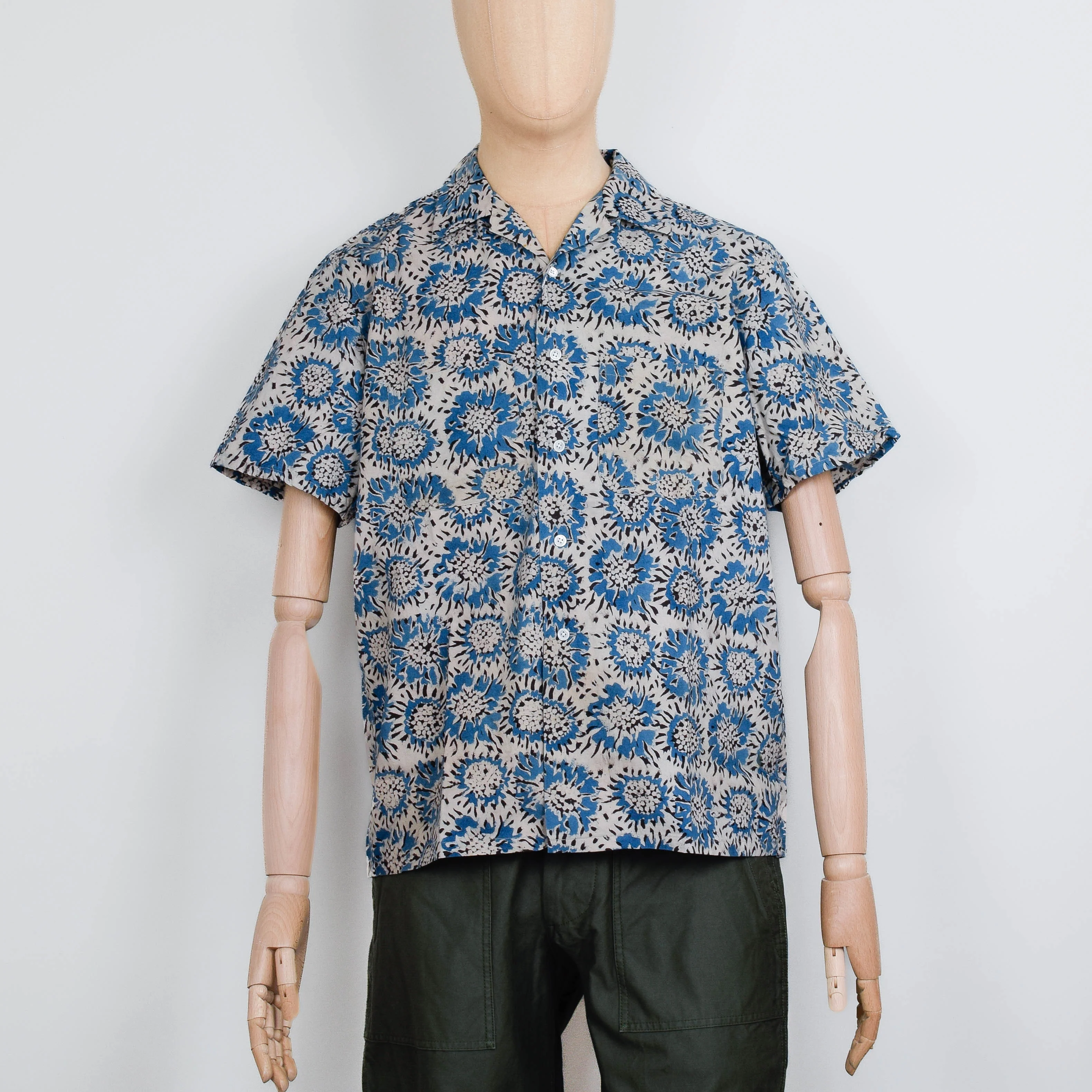 Beams Plus Open Collar - Block Print Sun Flower