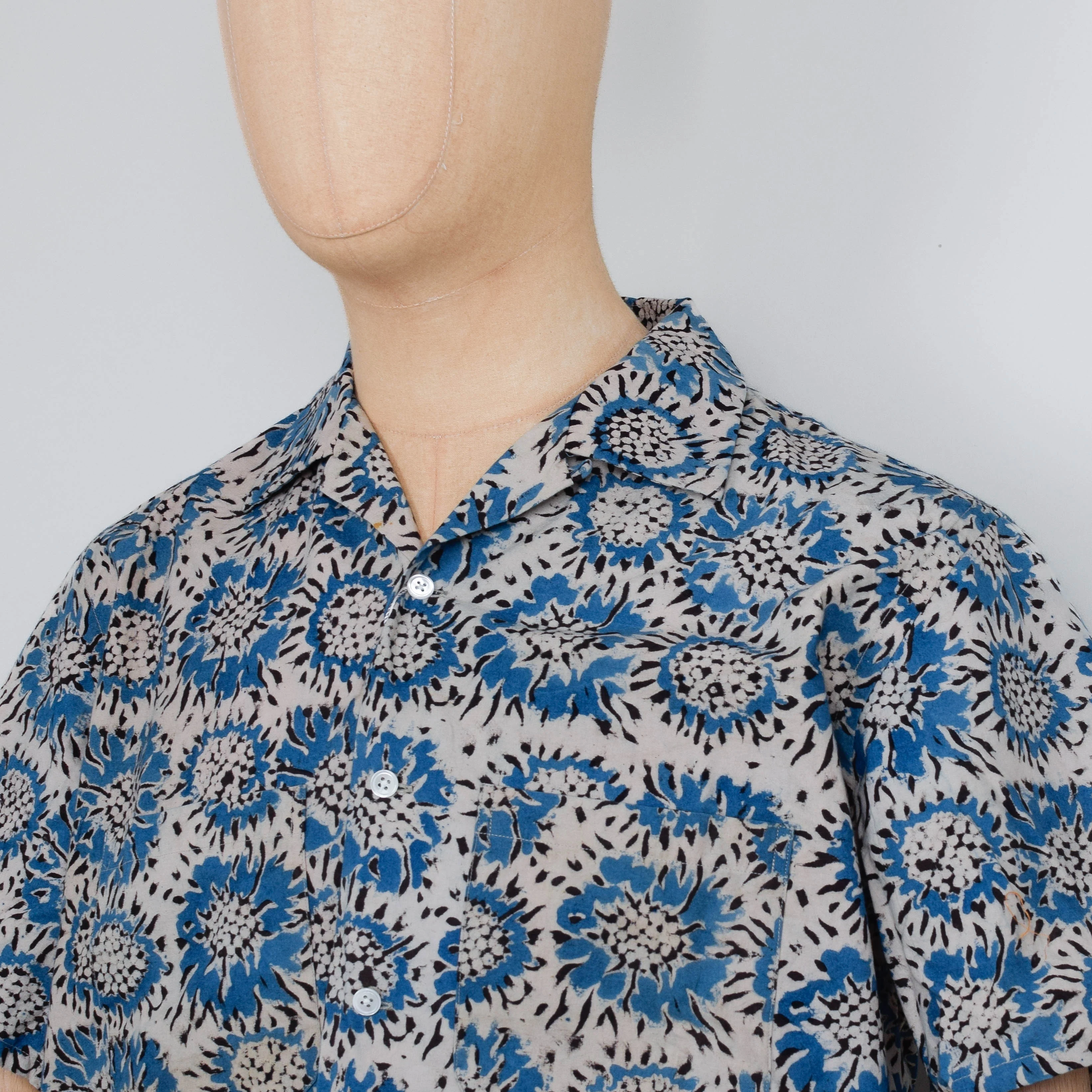 Beams Plus Open Collar - Block Print Sun Flower - Image 2