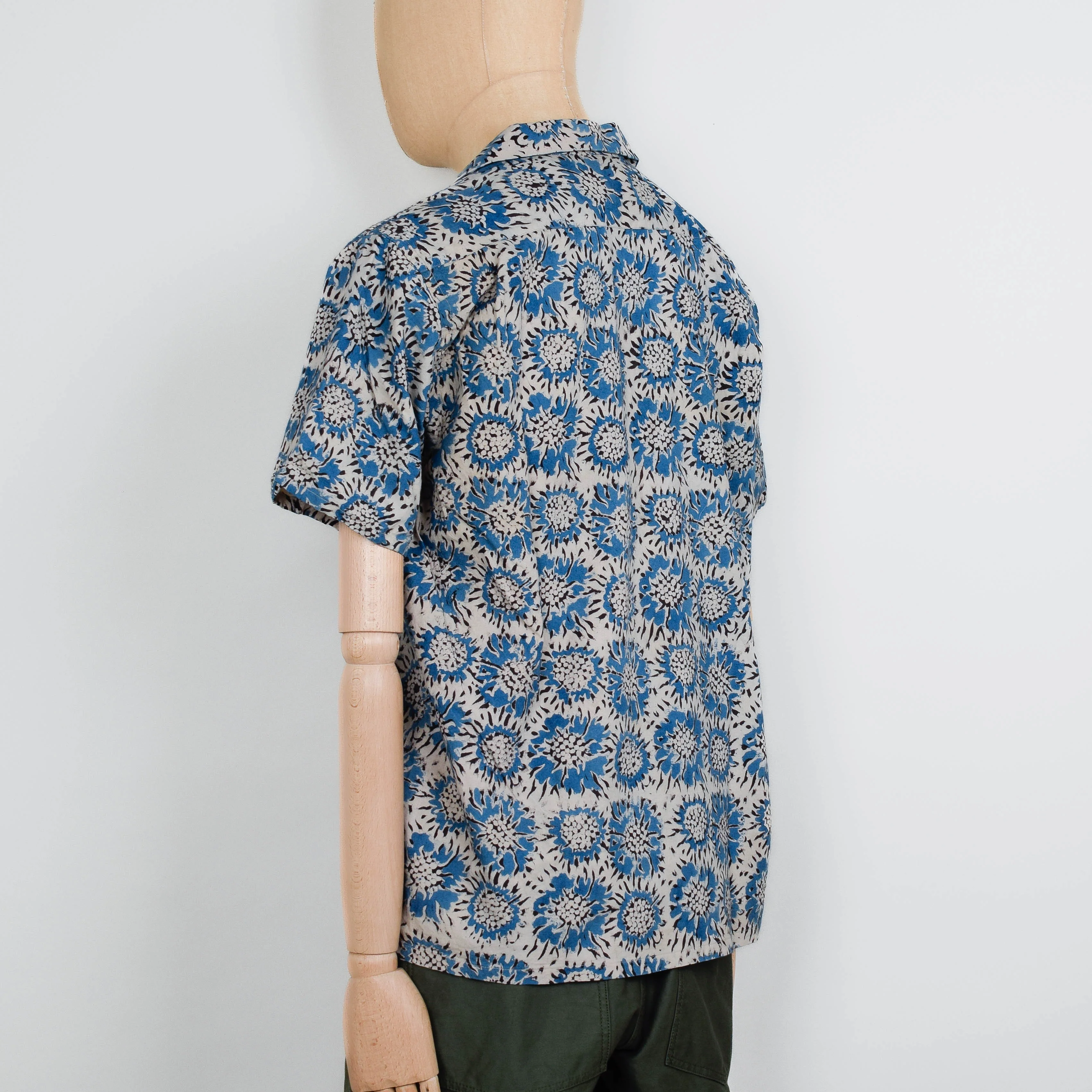Beams Plus Open Collar - Block Print Sun Flower - Image 3