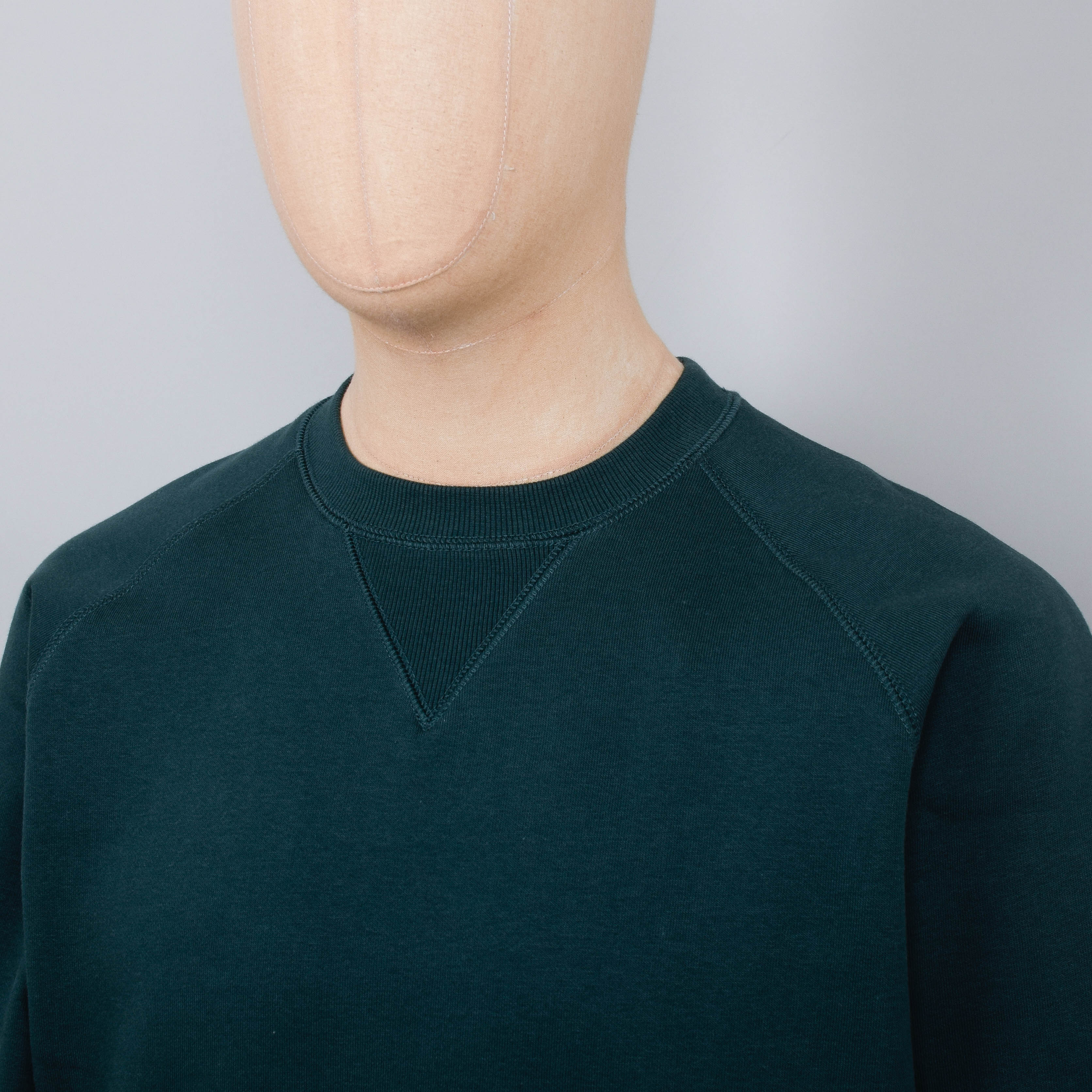 Carhartt WIP Chase Sweat - Discovery Green/Gold - Image 2