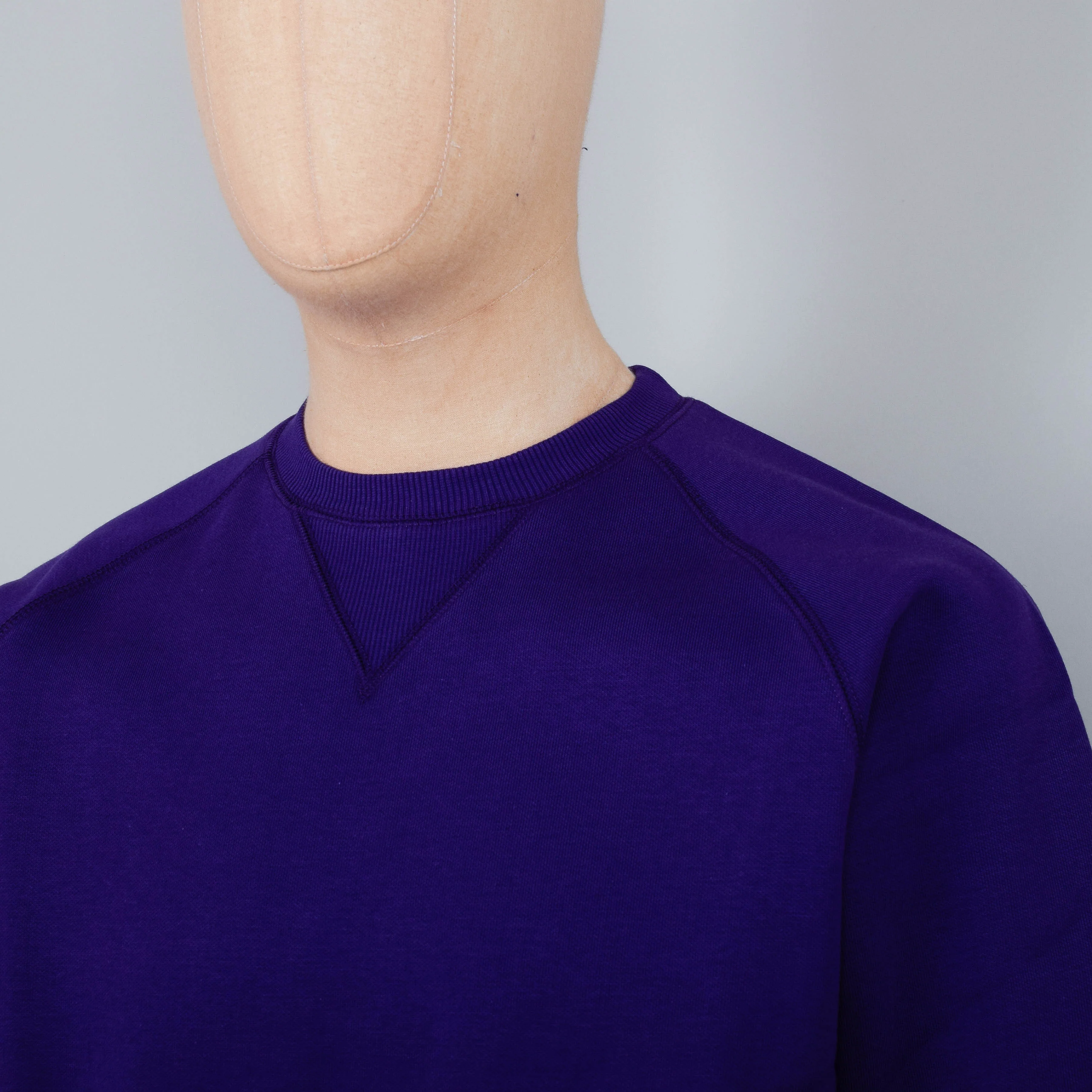 Carhartt WIP Chase Sweat - Tyrian/Gold - Image 2
