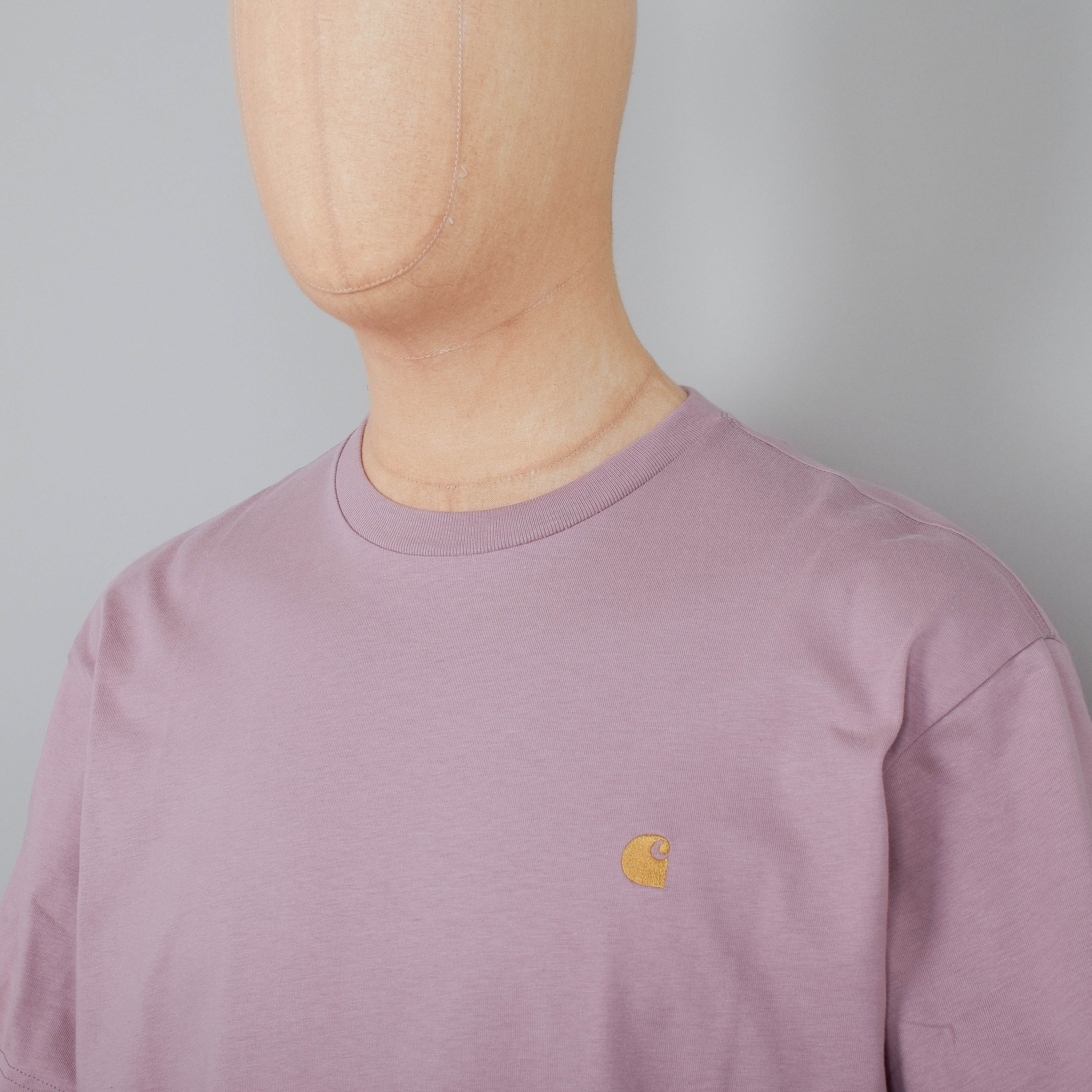 Carhartt WIP Chase T-Shirt S/S - Glassy Pink / Gold - Image 2