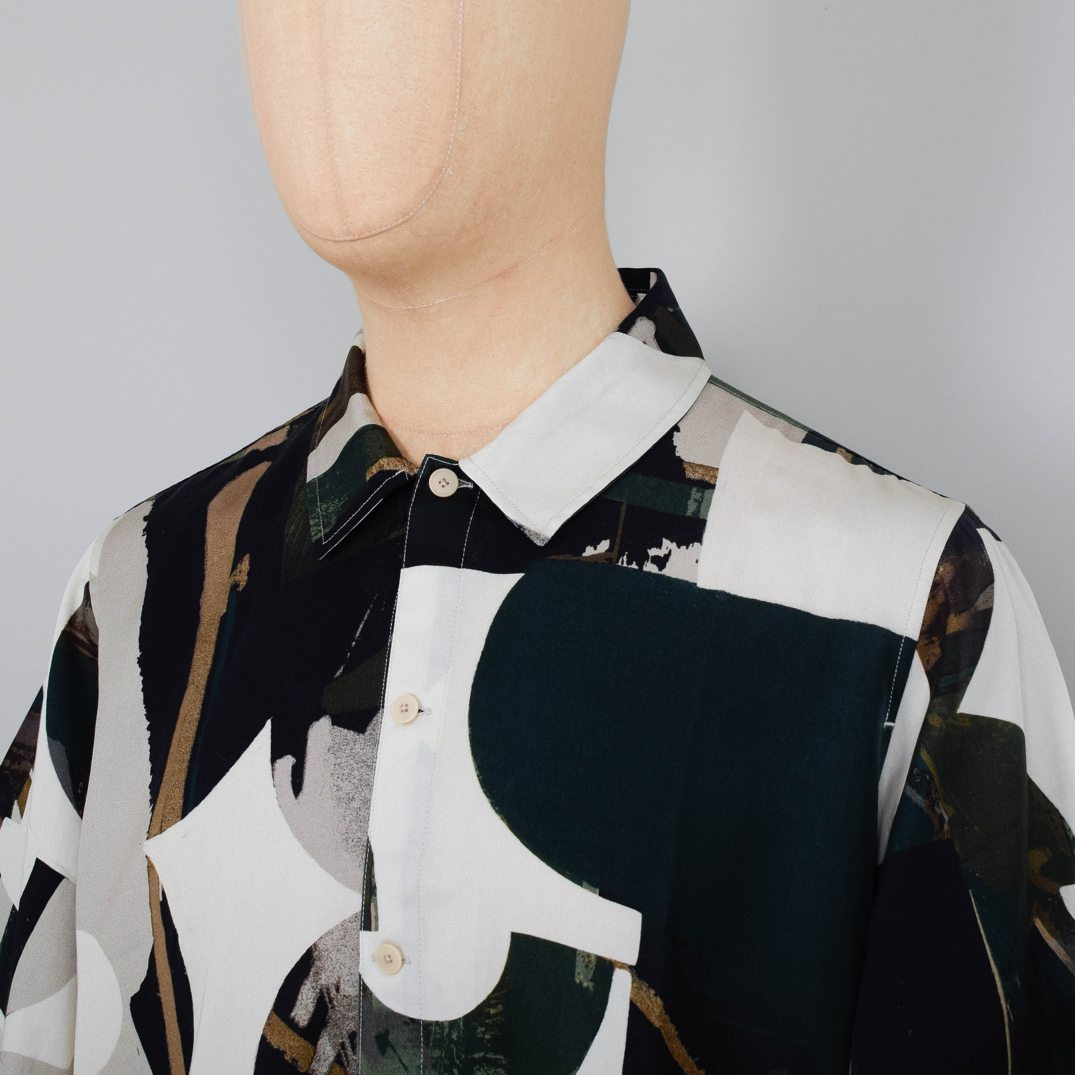 Folk Gabe Shirt - Cutout Print Olive Multi - Image 2