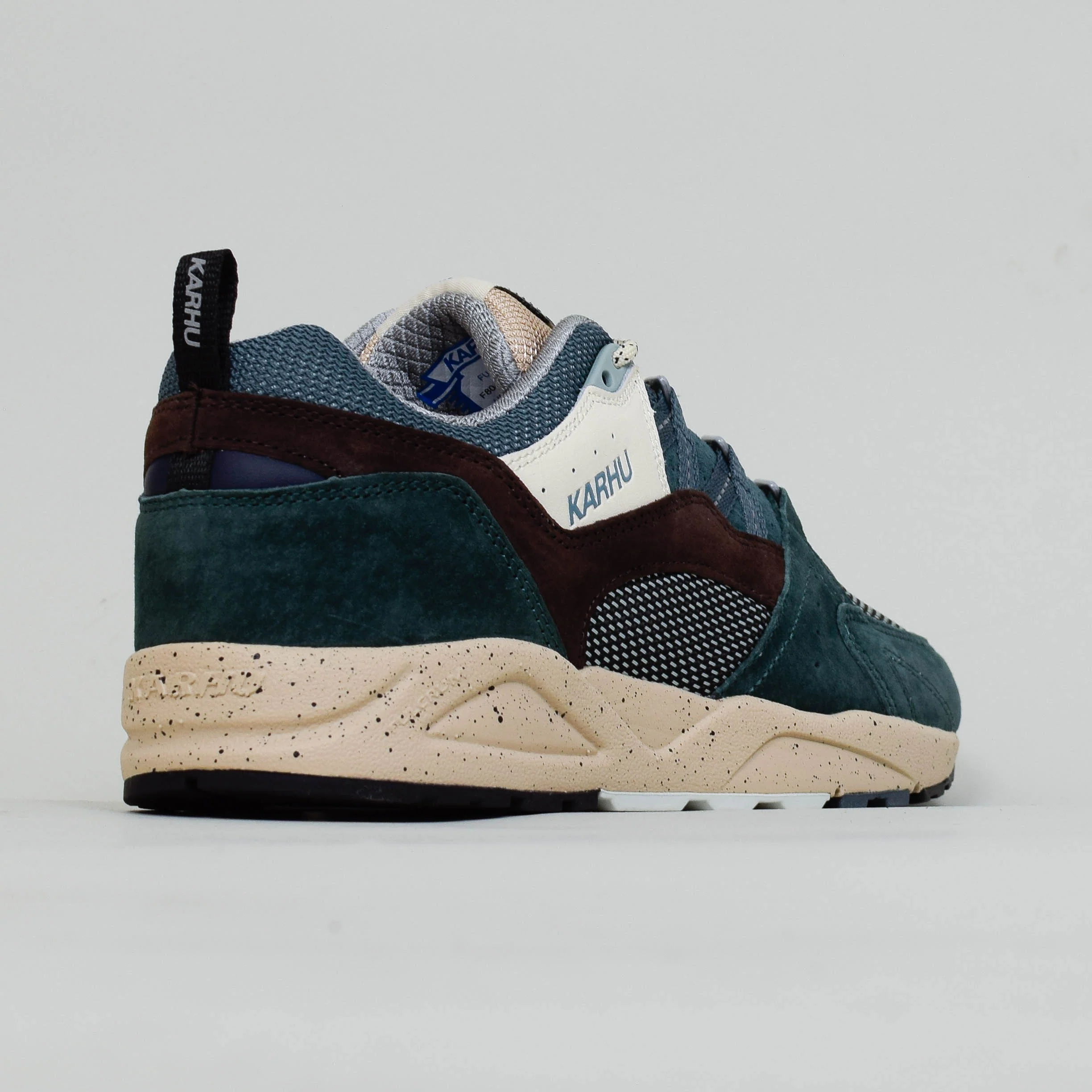 Karhu Fusion 2.0 - Dark Forest / Stormy Weather - Image 3