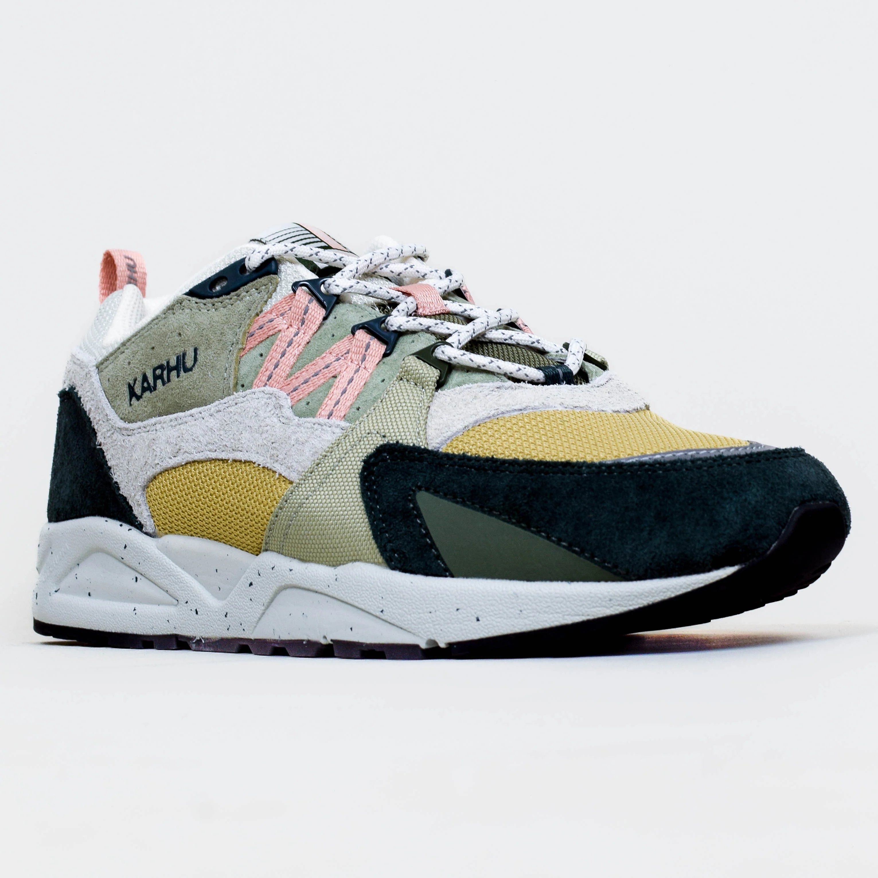 Karhu Fusion 2.0 - Darkest Spruce/ Cameo Rose - Image 2