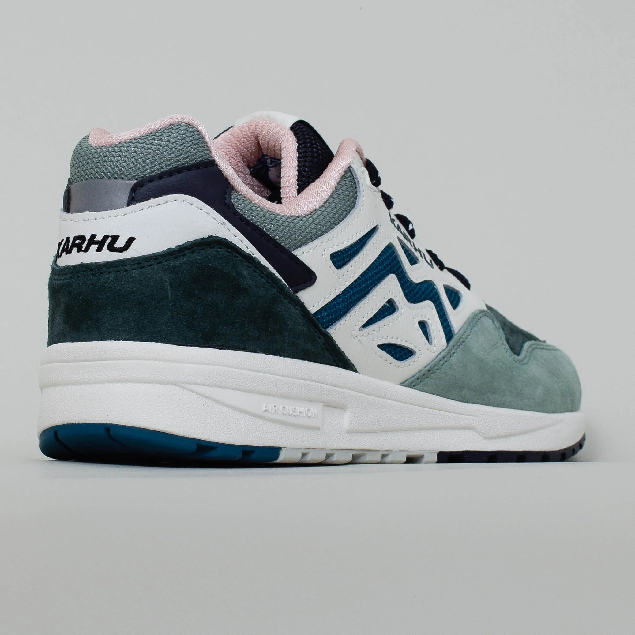 Karhu Legacy 96 - Iceberg Green / Lily White - Image 3