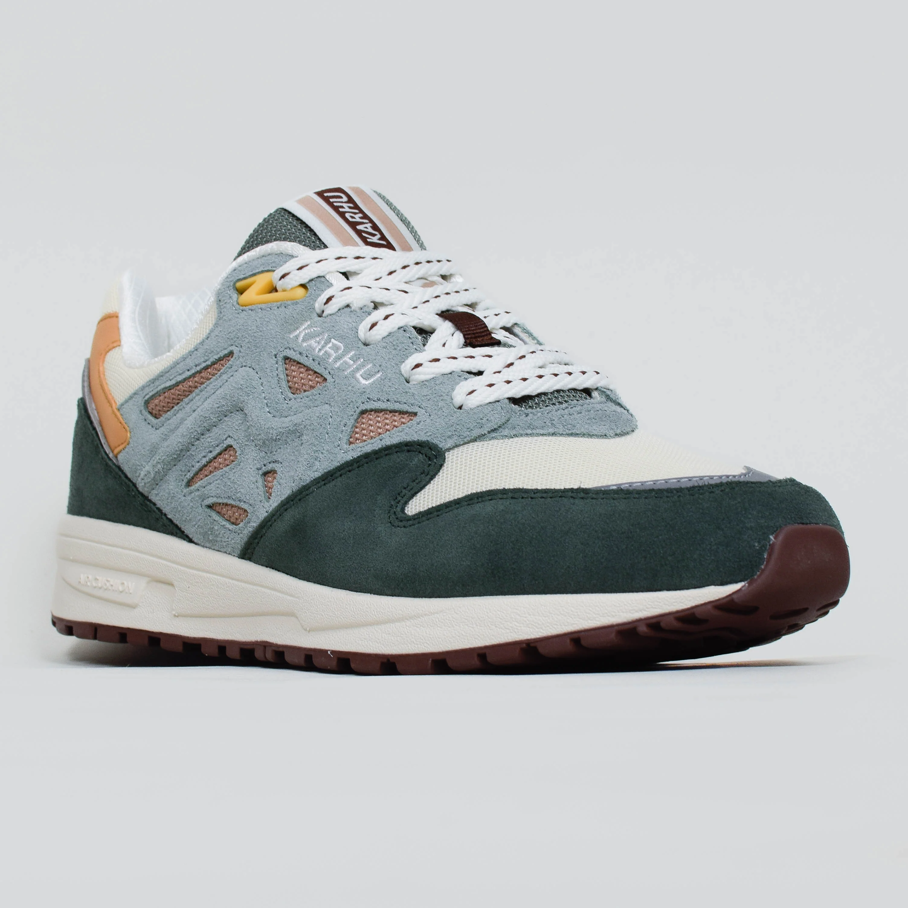 Karhu Legacy 96 - Laurel Wreath / Warm Taupe - Image 2