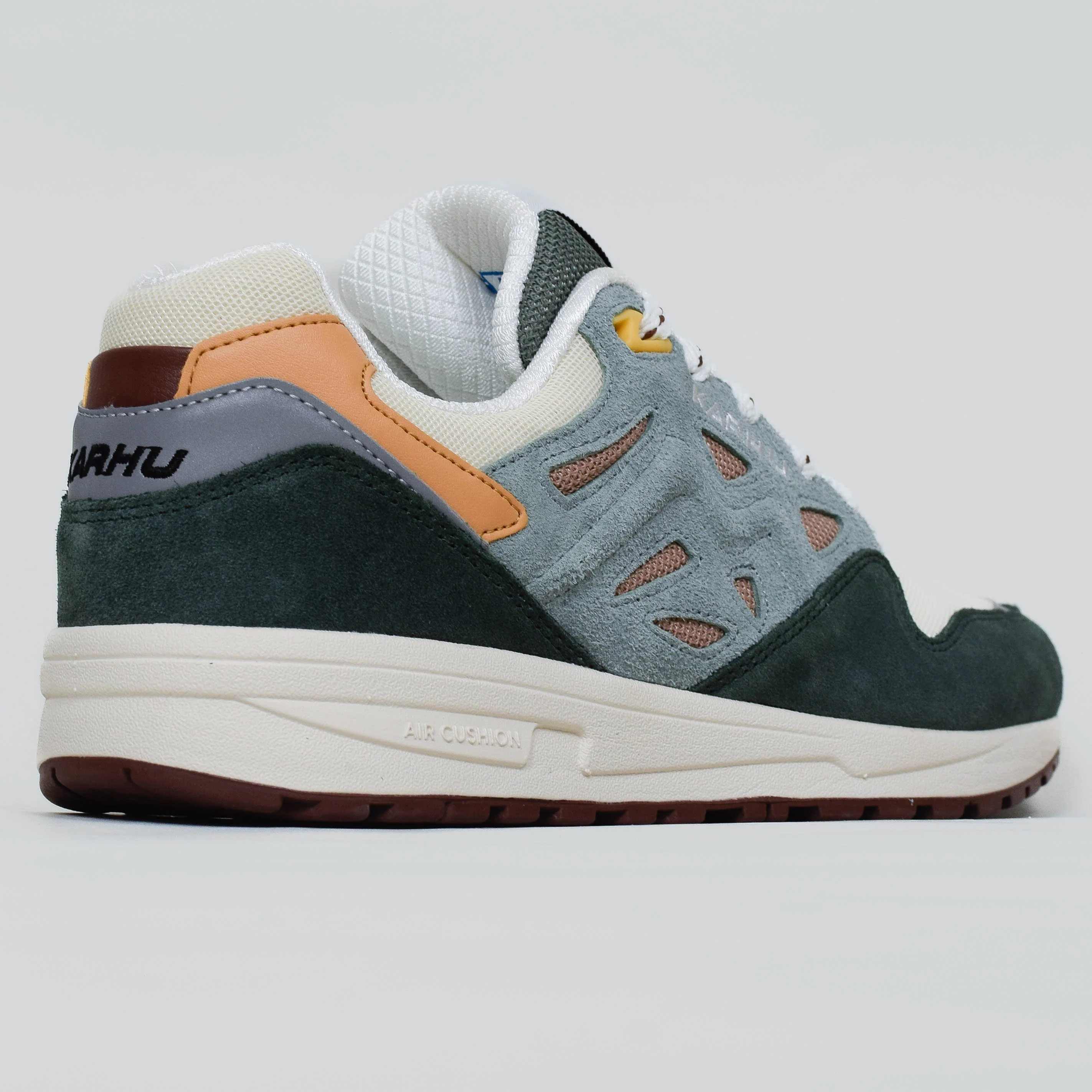 Karhu Legacy 96 - Laurel Wreath / Warm Taupe - Image 3