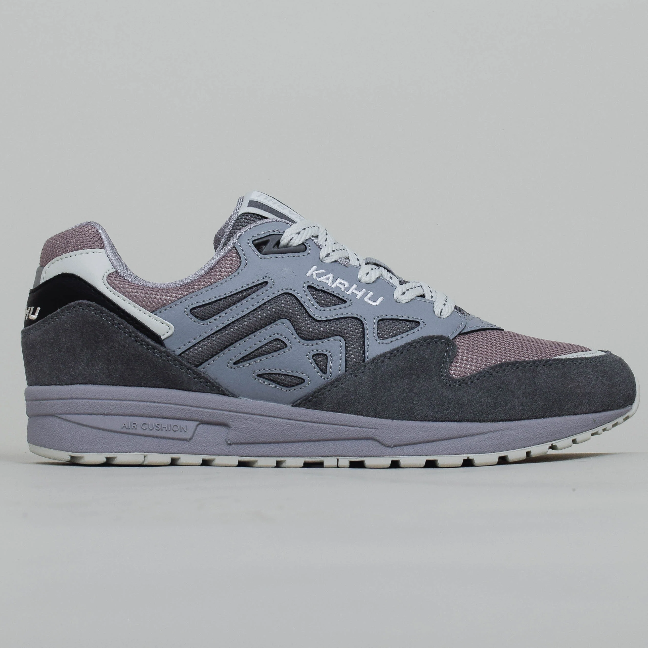 Karhu Legacy 96 - Smoked Pearl / Weathervan