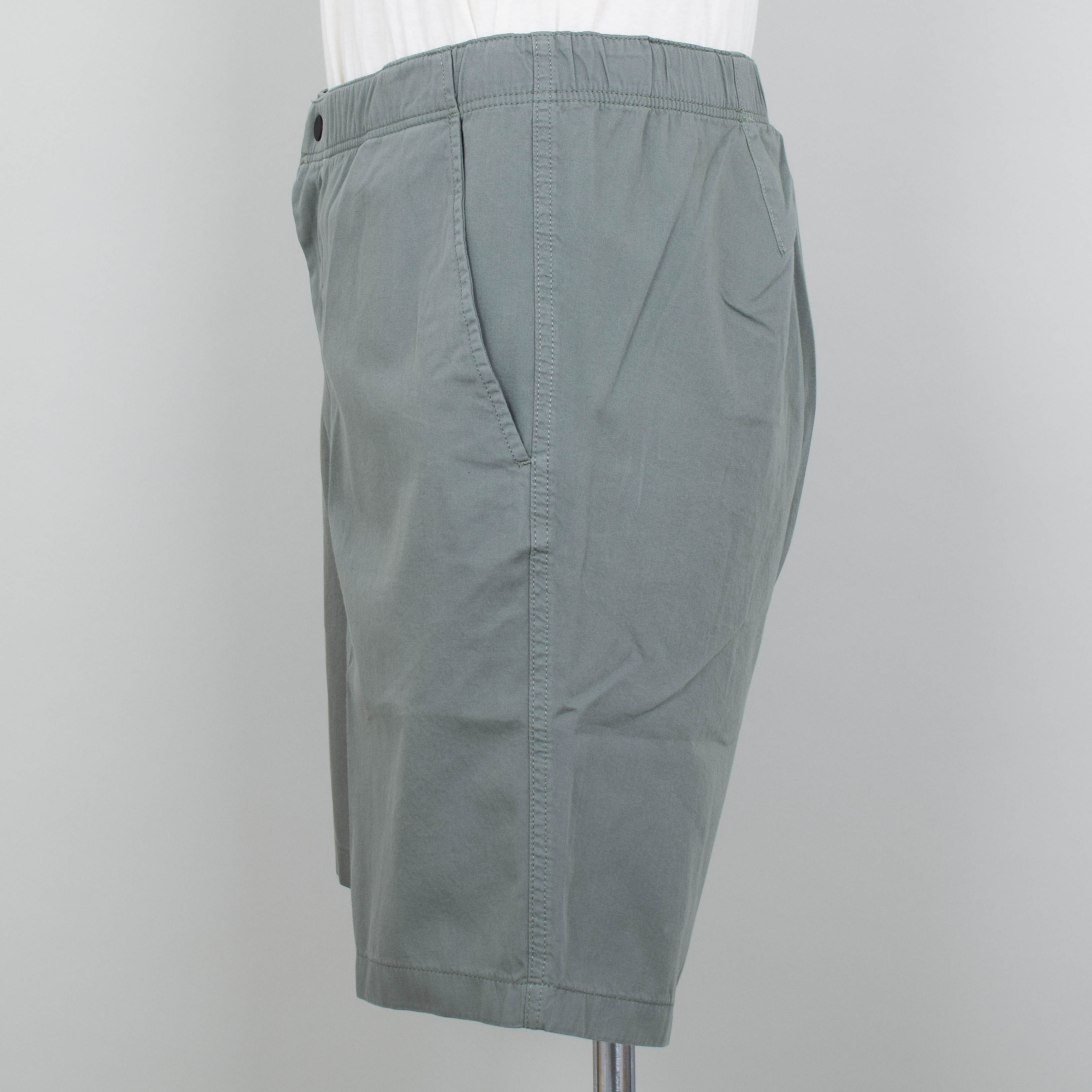 Norse Projects Ezra Light Twill Shorts - Dried Sage Green - Image 2