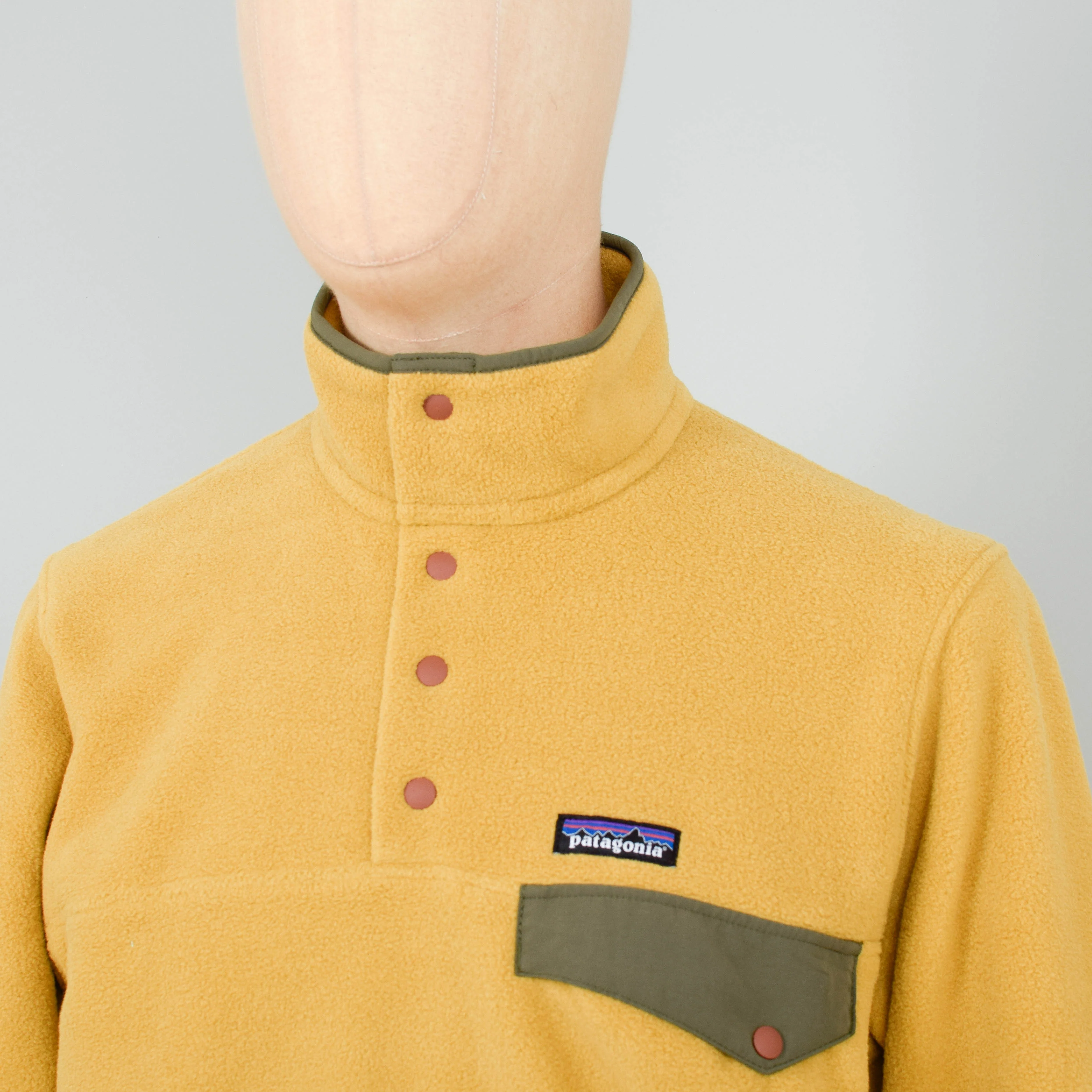 Patagonia LW Synch Snap-T Pullover - Cabin Gold - Image 2