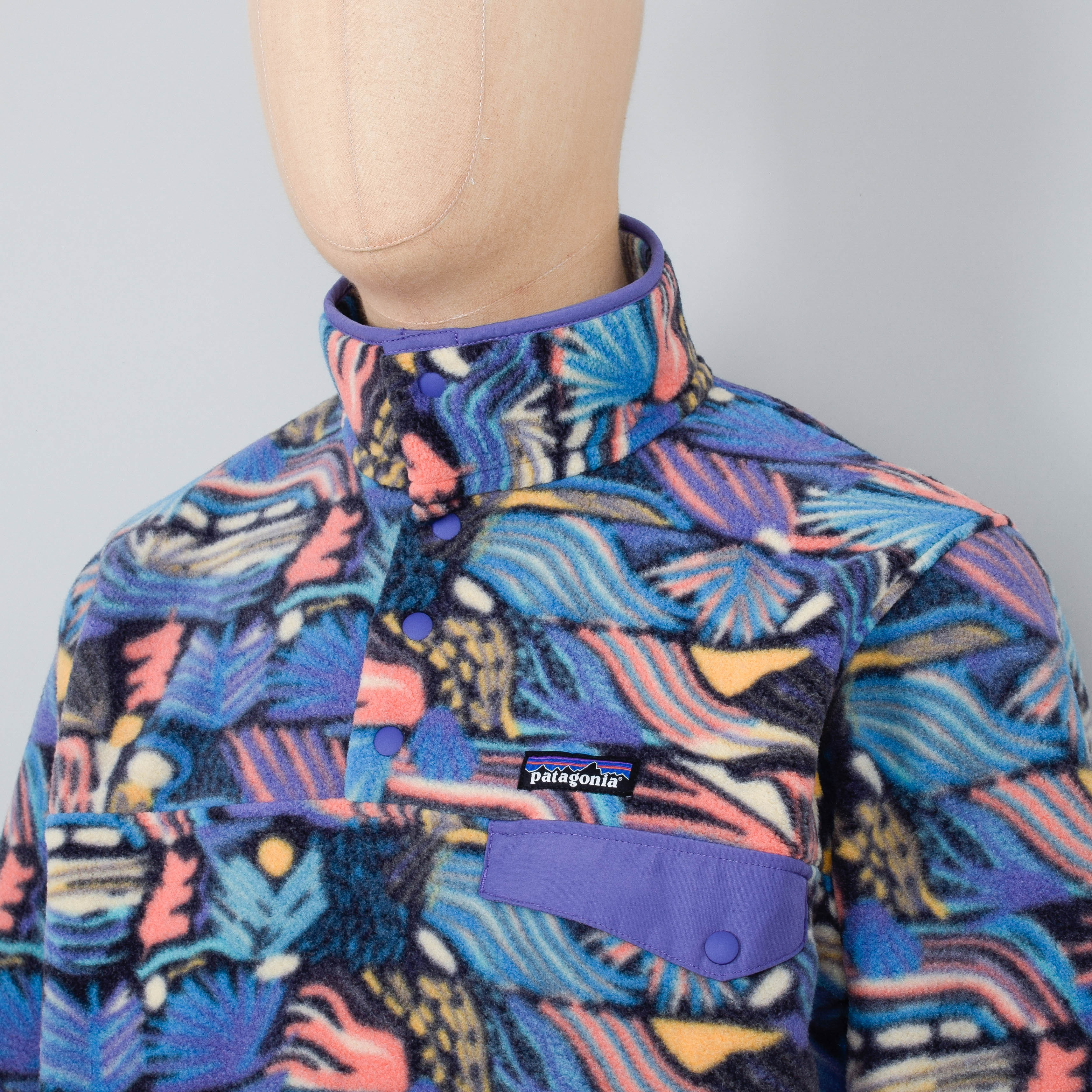 Patagonia LW Synch Snap-T Pullover - Joy Pitch Blue - Image 2