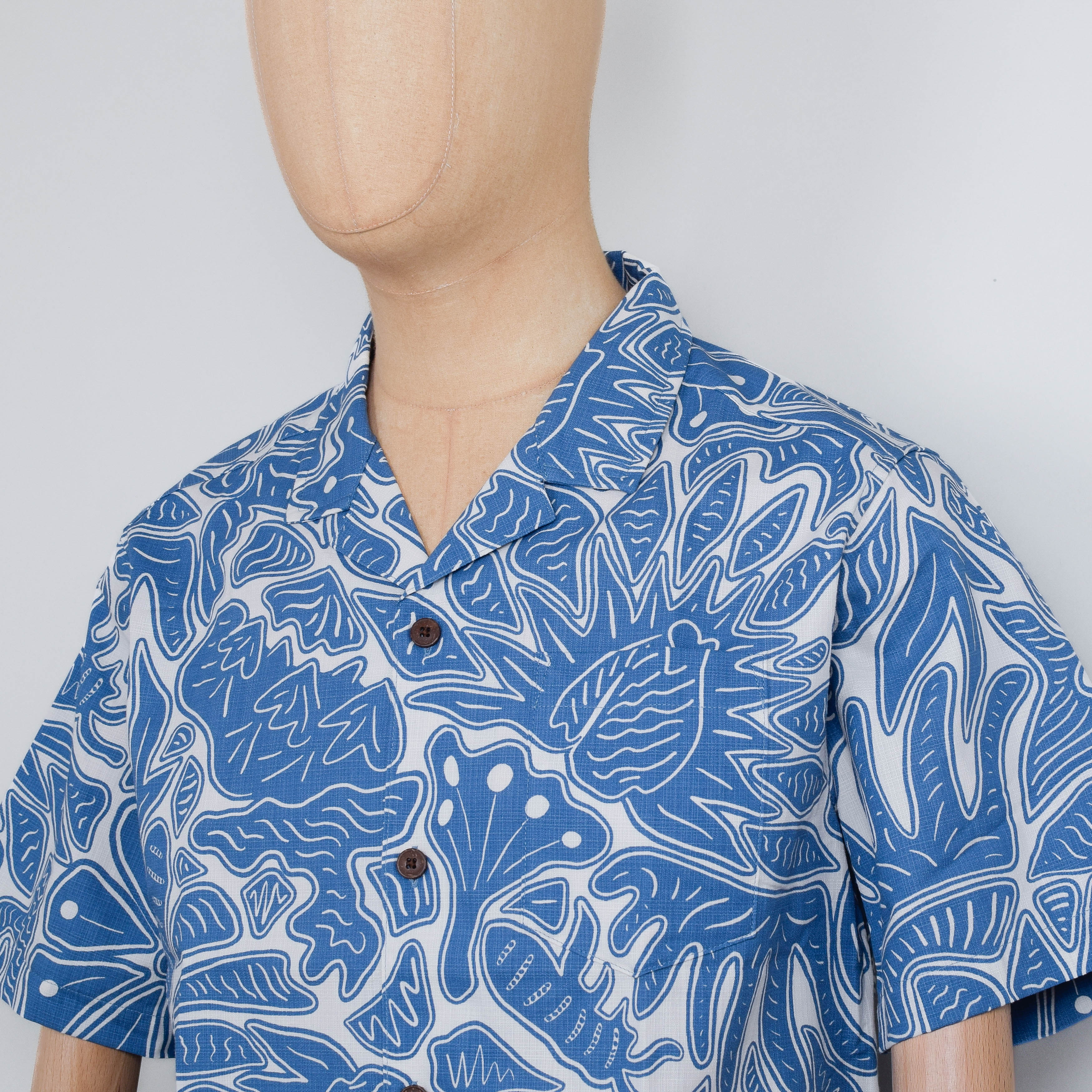 Patagonia M's Tidal Threads Camp Shirt - Bees and Flowers: Still Blue - Image 2
