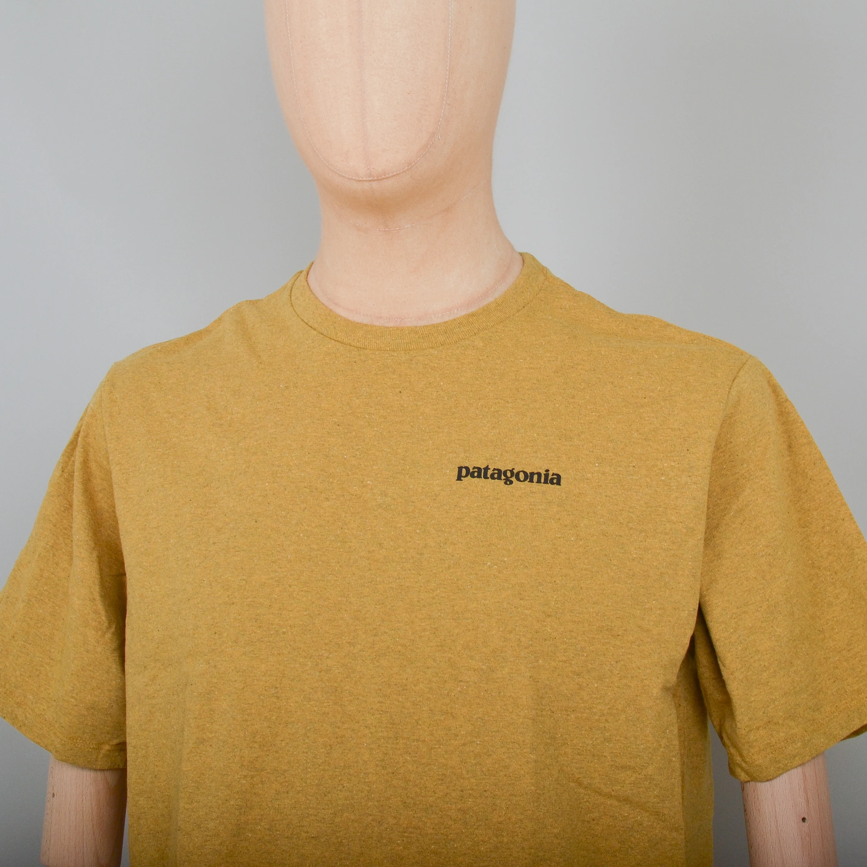 Patagonia P-6 Logo Responsibili-tee - Hawk Gold - Image 3