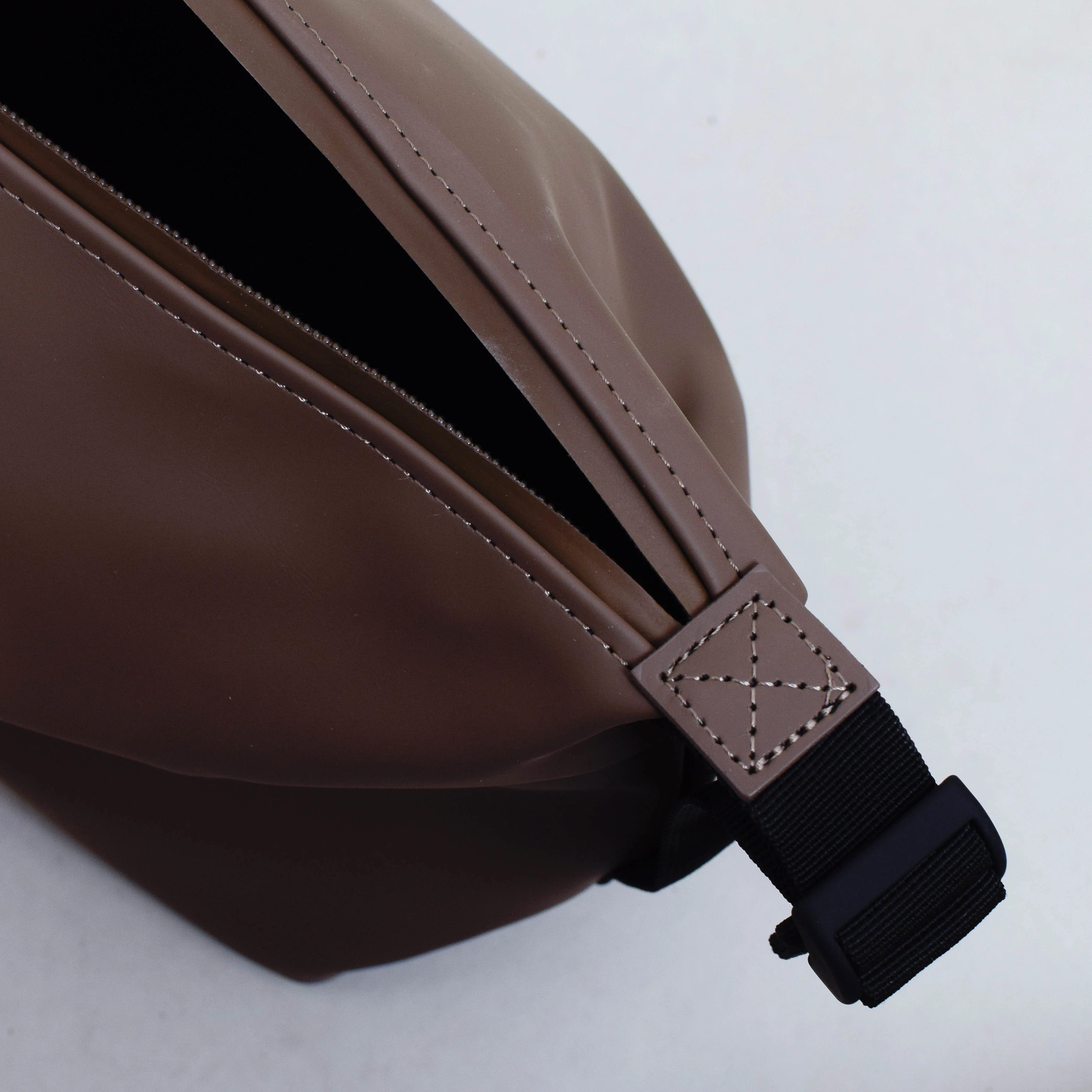 Rains Hilo Wash Bag - Wood - Image 2