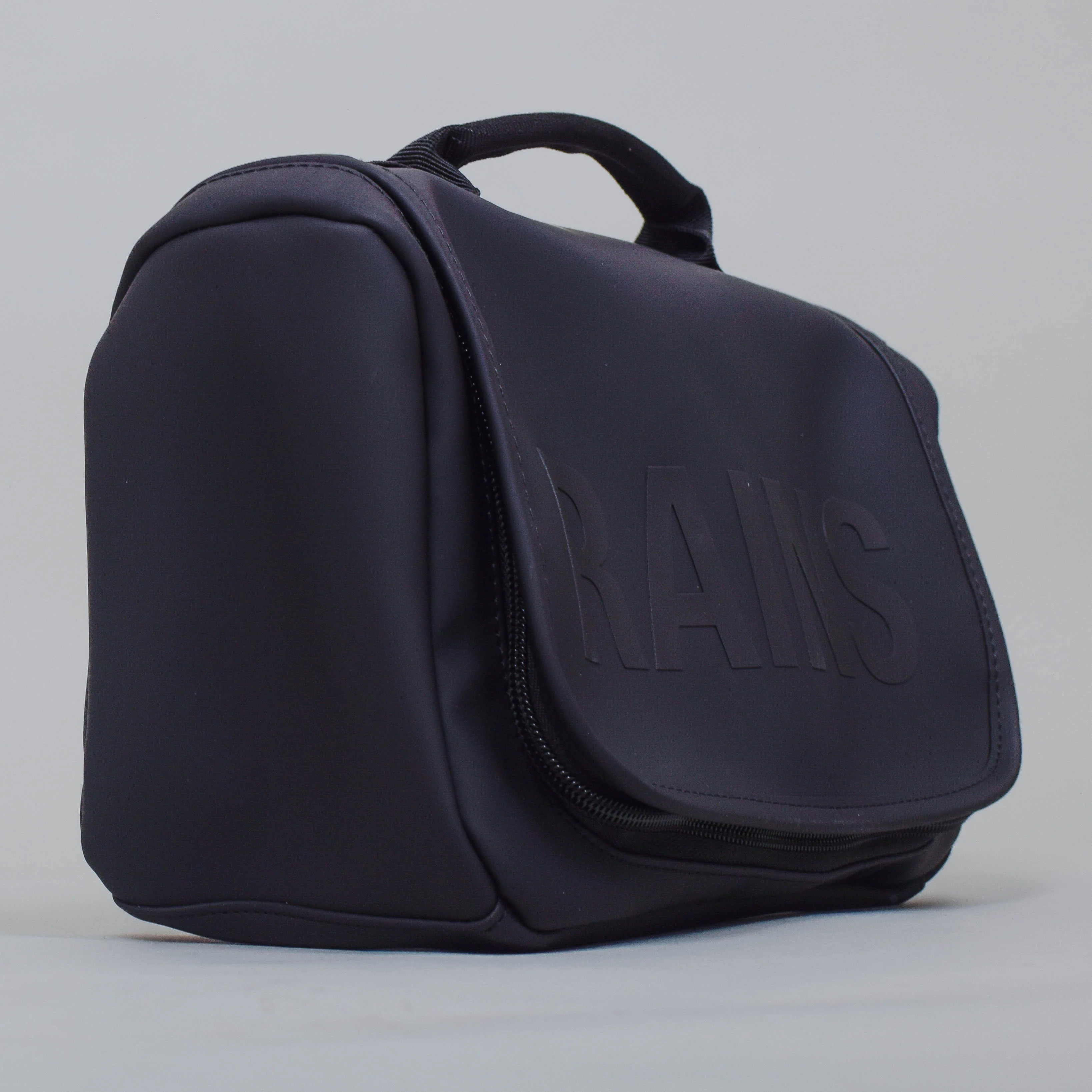 Rains Texel Wash Bag W3 - Black - Image 2