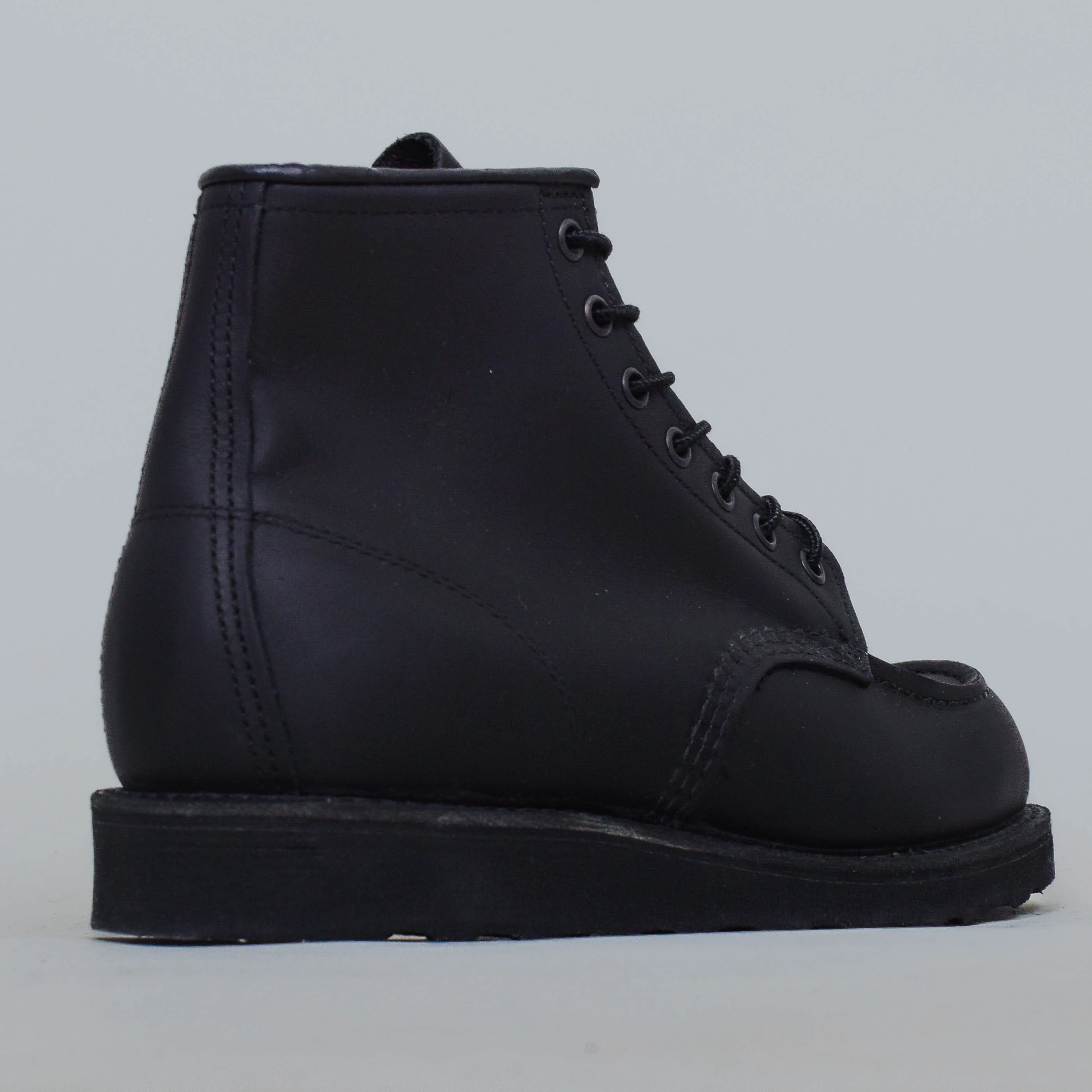 Red Wing 6" Moc Toe (8074) - Black Harness - Image 3