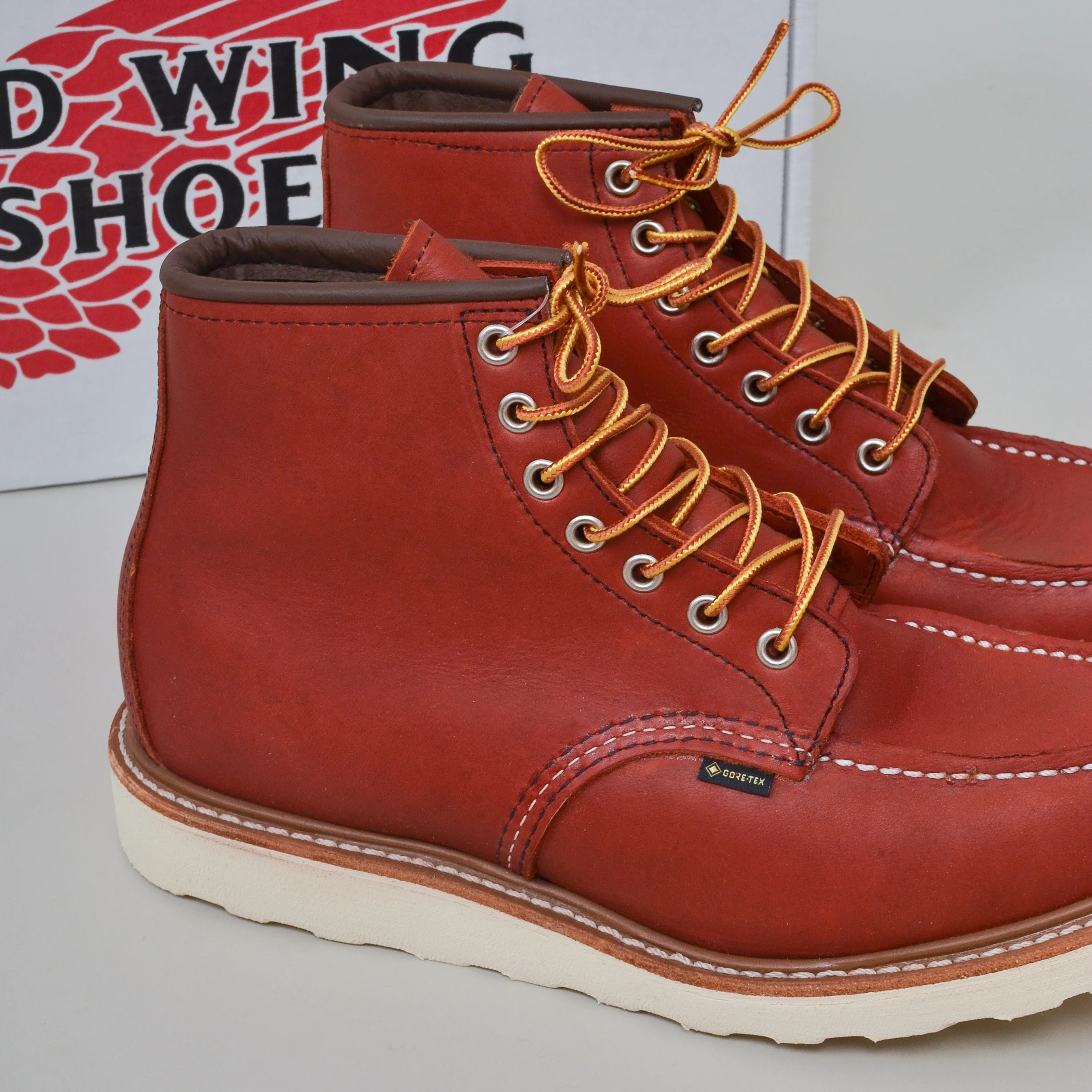 Red Wing 6" Moc Toe 8864 GORE-TEX - Russet Taos - Image 2