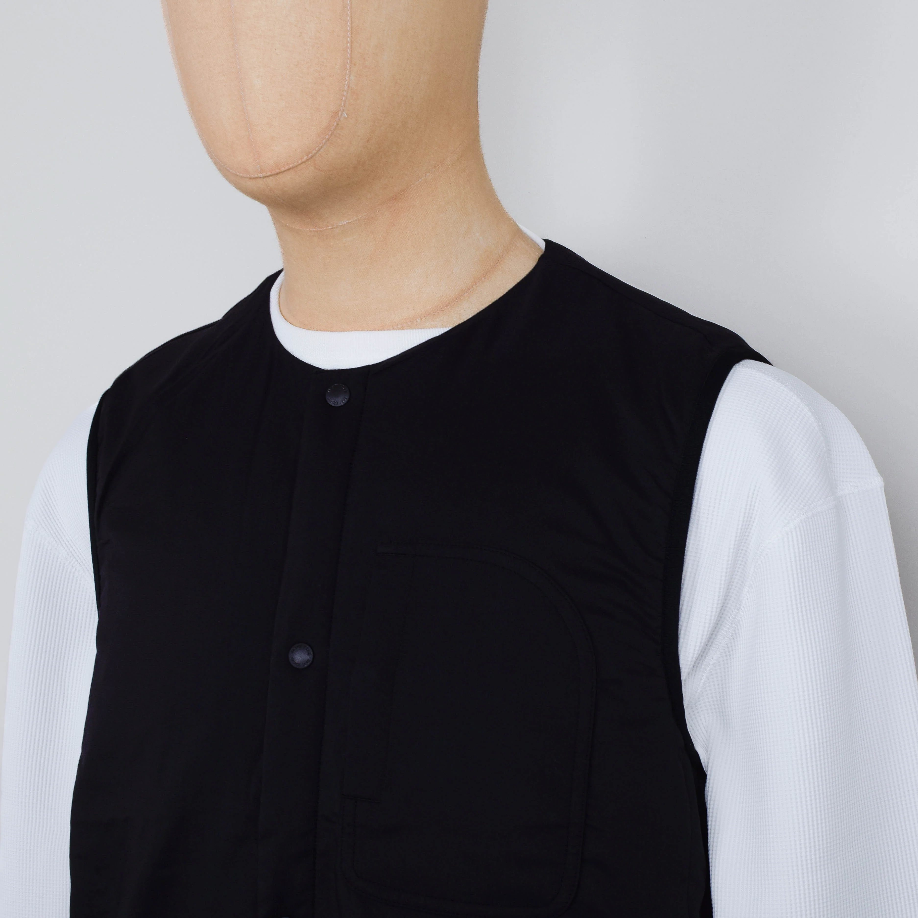 Snow Peak Flexible Insulated Vest - Black - Image 2