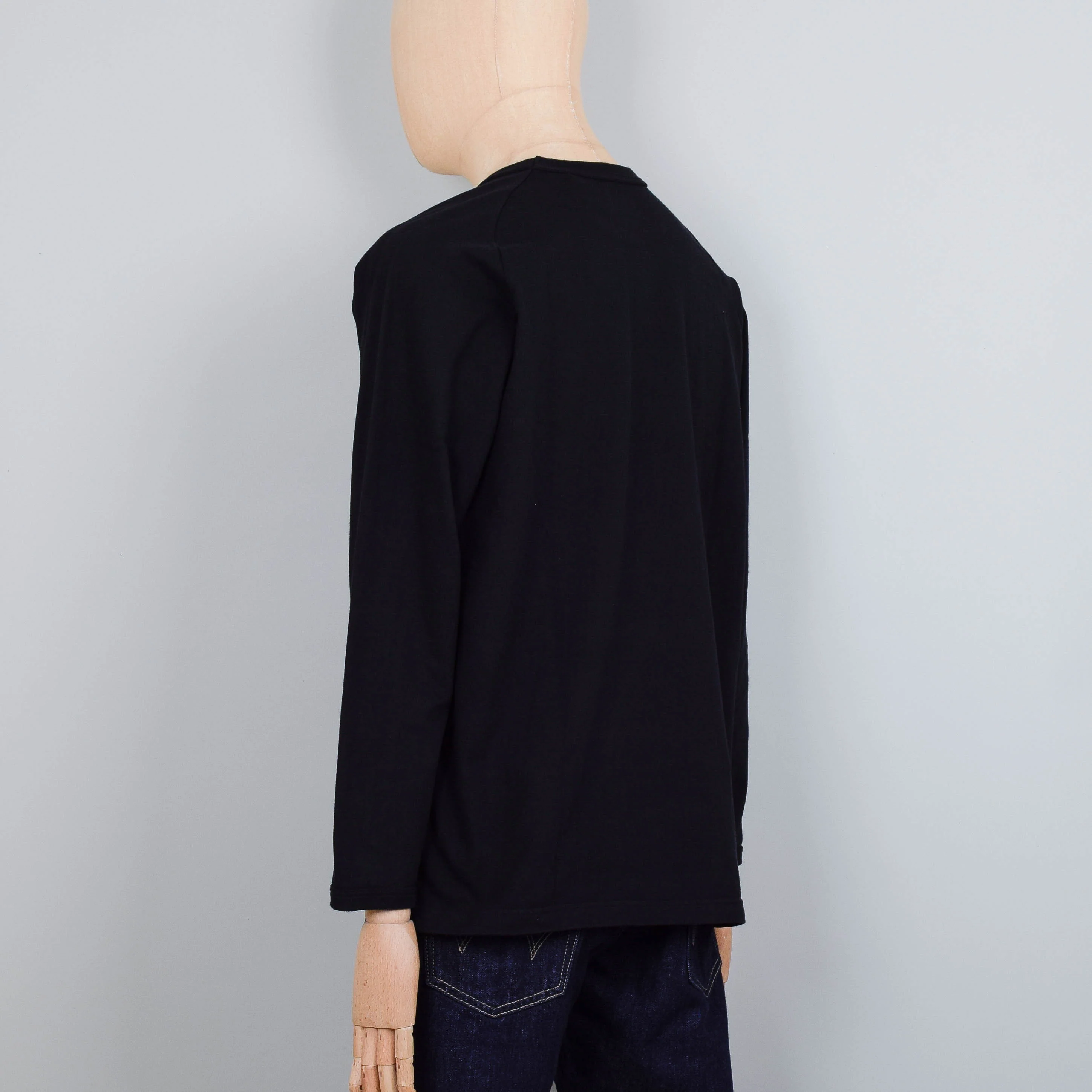 Sunray Sportswear Pua'ena Long Sleeve T-Shirt - Anthracite - Image 3