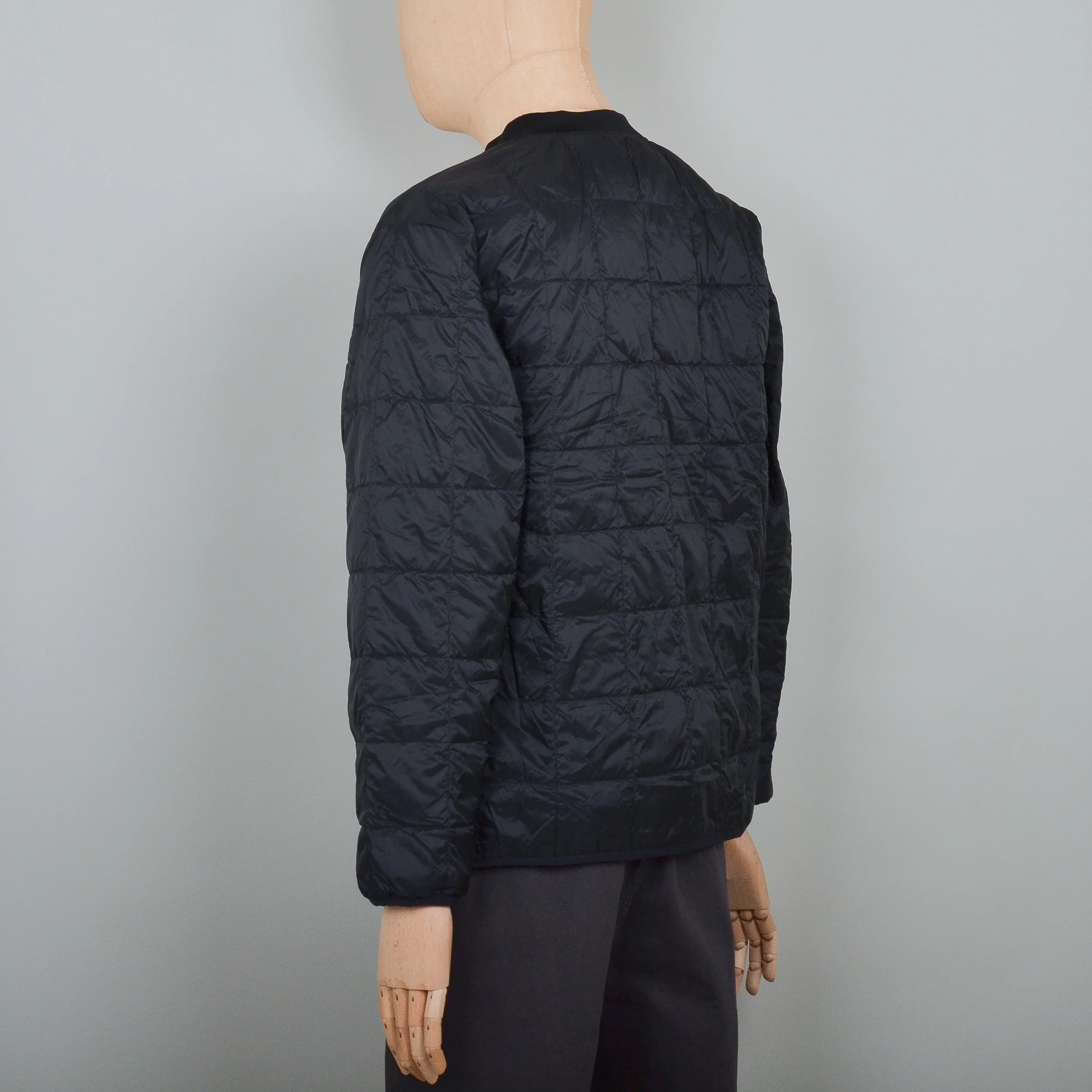 Taion 100PB Crew-neck Down Pullover - Black - Image 3