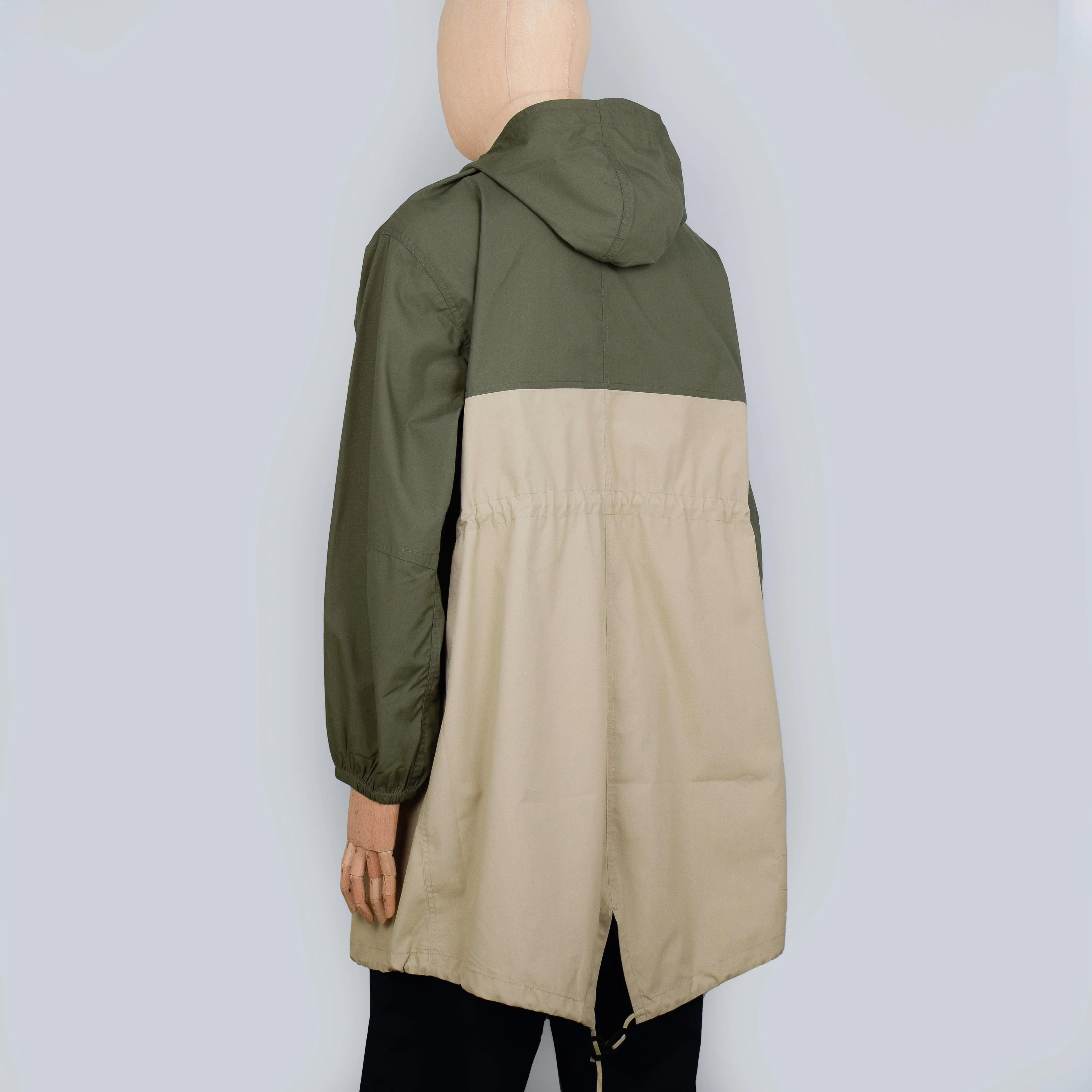 Universal Works Recycled Poly Tech Beach Parka - Olive / Sand - Image 4