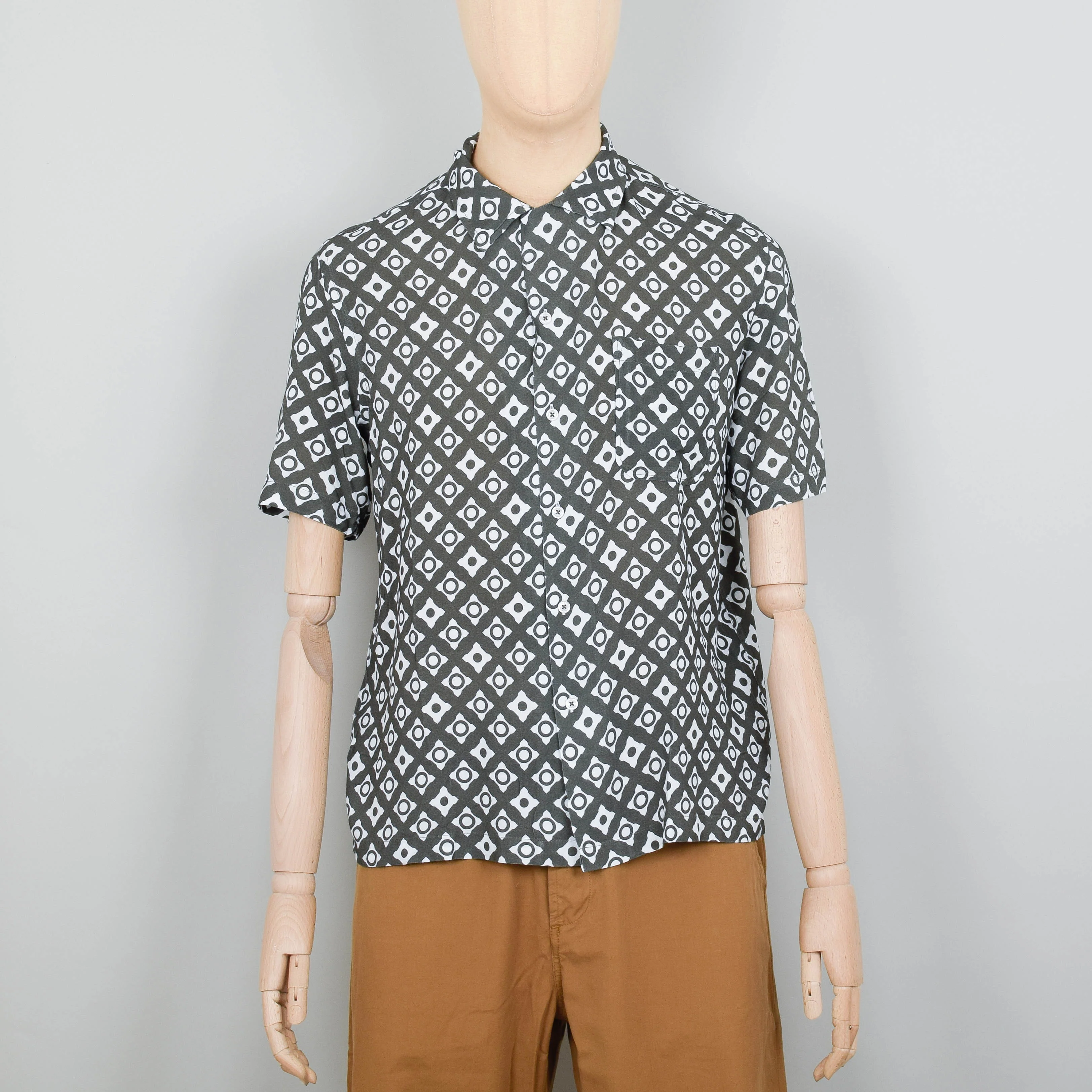 Universal Works Road Shirt Saturday Viscose - Olive